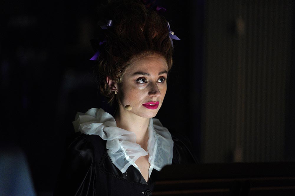 Mezzo-soprano Sophie Delphis Stars in Opera Parallèle’s La Belle et la Bête
