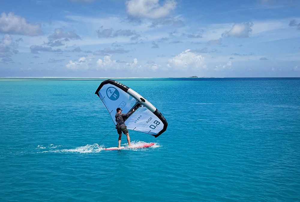 Le paradis en Polynésie ? Un catamaran au mouillage entre kite, wing foil, plongée et lagon turquoise à Fakarava Sud