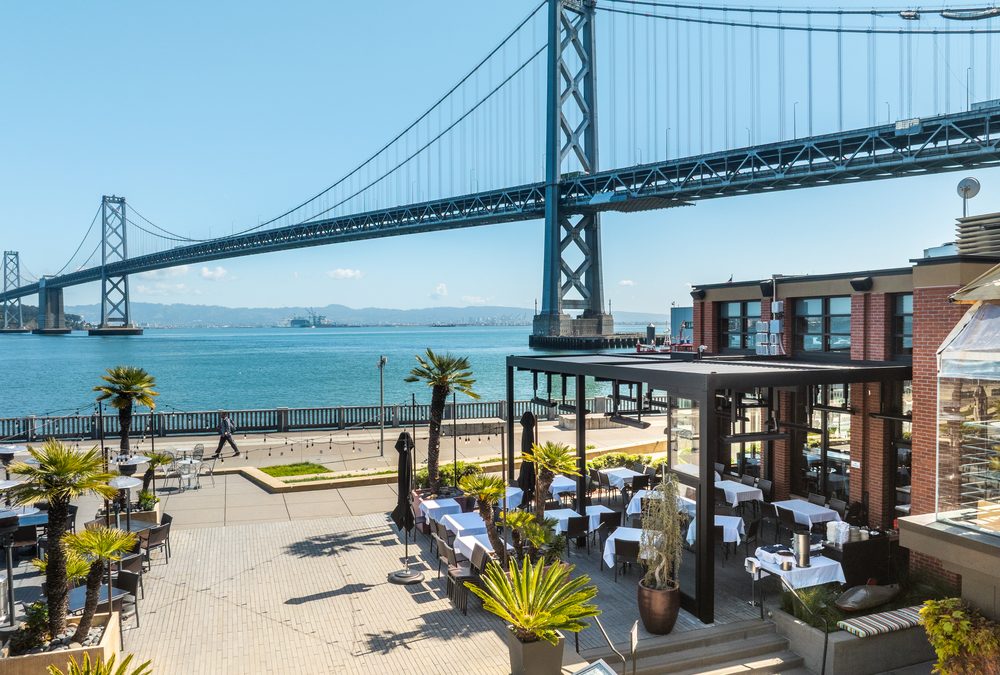 Waterbar SF: Iconic Seafood Restaurant with Stunning Bay Bridge Views